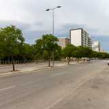 ...mentre andando dritto si viene condotti in via Mazzitelli, il prolungamento di via Matarrese inaugurato una decina di anni fa